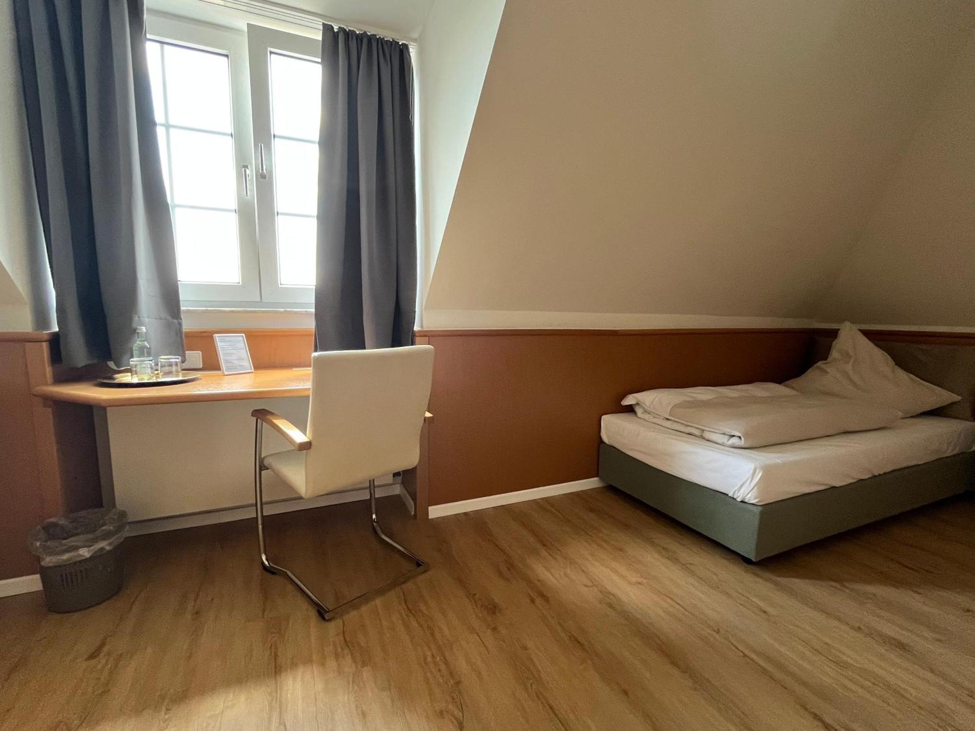 Privathotel Bremer Bergisch Gladbach Exterior foto